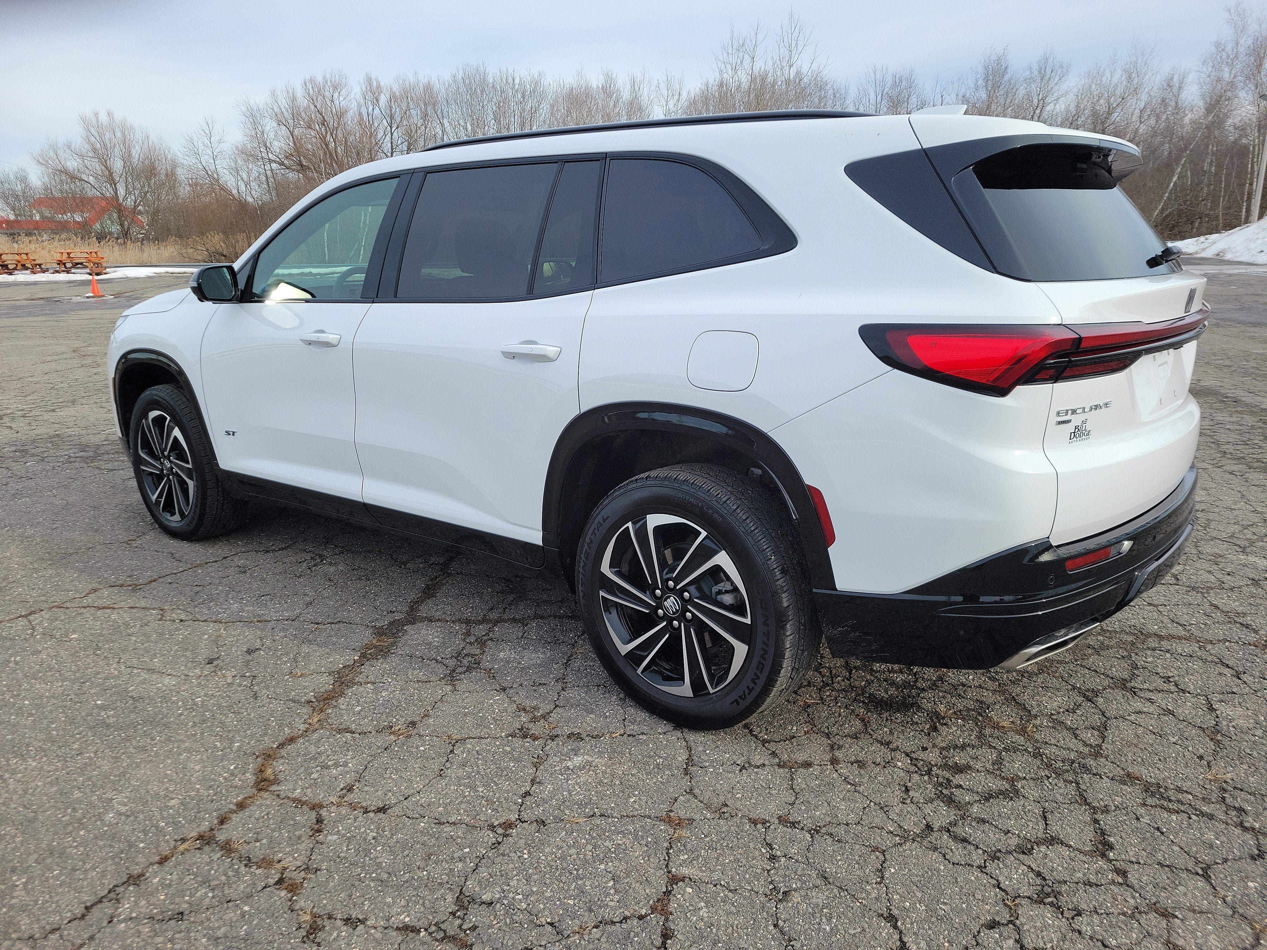 New 2026 Buick Enclave Sport Touring w/ Power Package AWD/4WD image 5