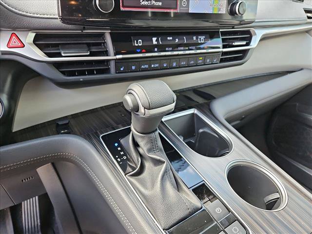 Used 2023 Toyota Sienna Limited AWD/4WD image 12