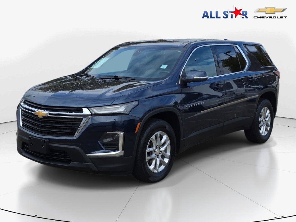 Used 2023 Chevrolet Traverse LS w/ Safety Package FWD image 8