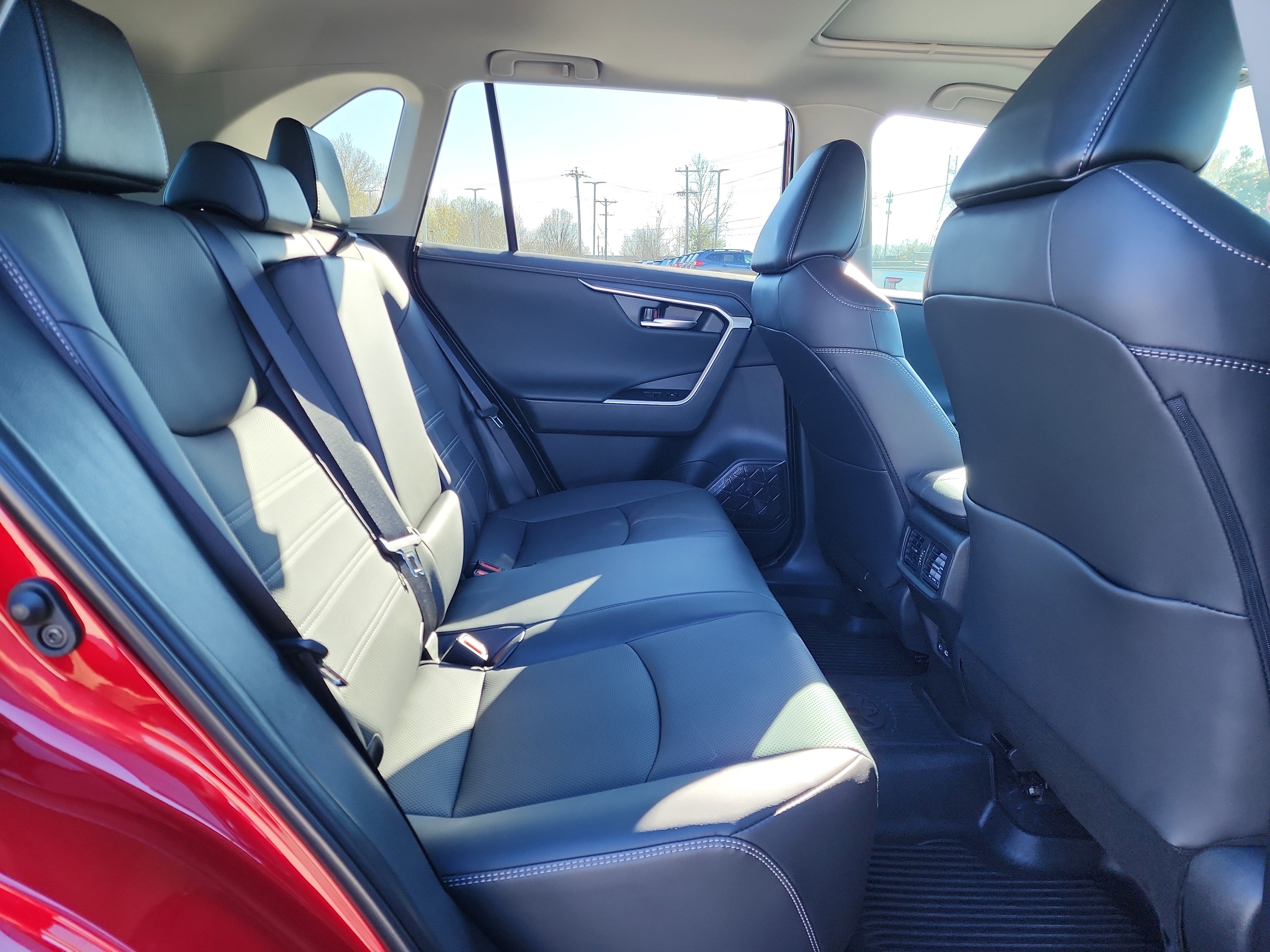 Used 2025 Toyota RAV4 Limited image 14