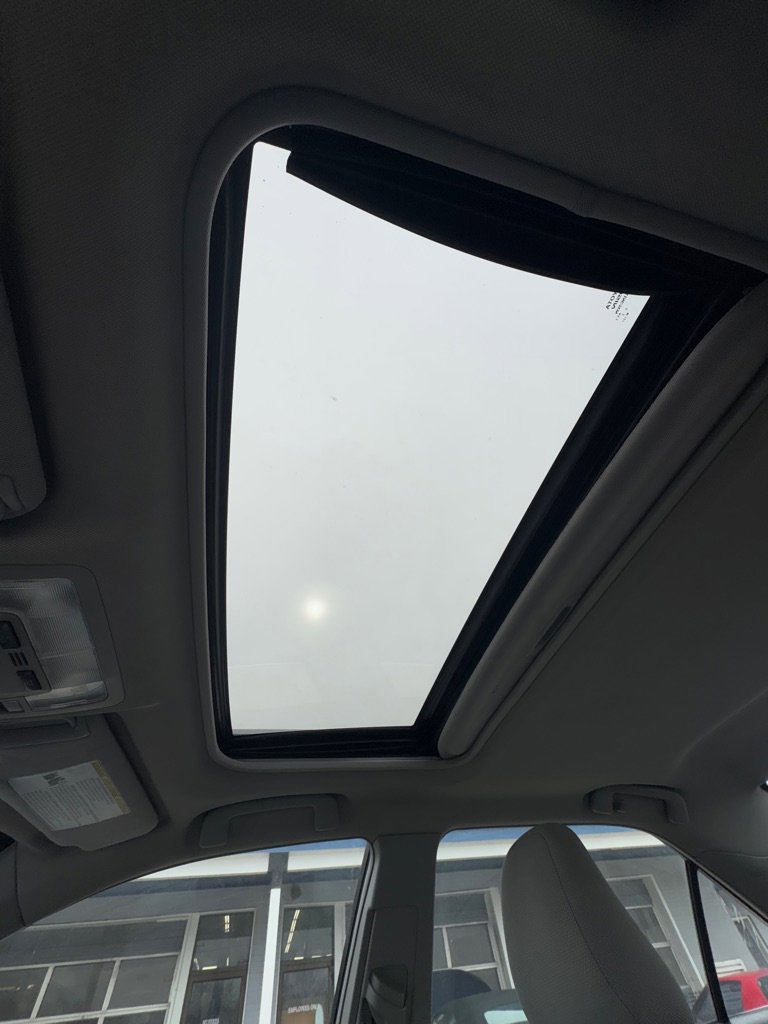 Used 2014 Toyota Camry XLE image 21