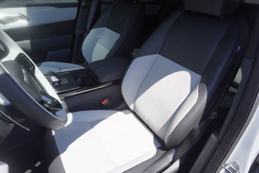 New 2026 Land Rover Range Rover Velar Dynamic SE image 20