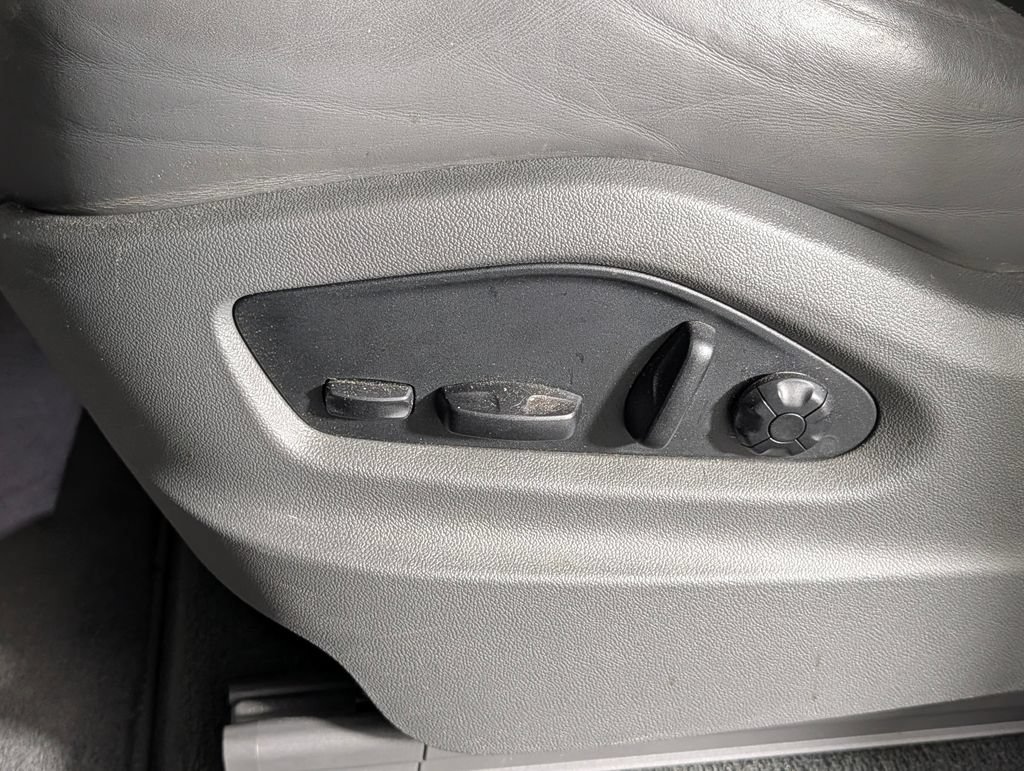 Used 2023 Porsche Cayenne GTS AWD/4WD image 29