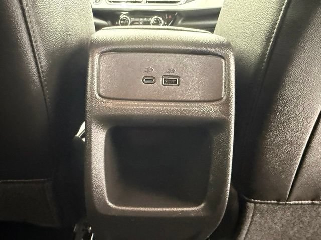 Used 2025 Chevrolet Trax LT FWD image 26