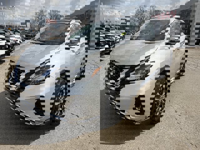 Used 2019 Nissan Murano SV w/ Premium Package image 1