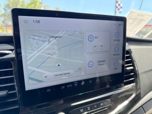 Used 2023 Ford Transit 350 XLT image 32