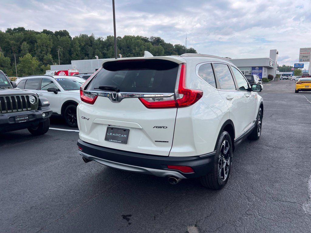 Used 2018 Honda CR-V Touring image 5