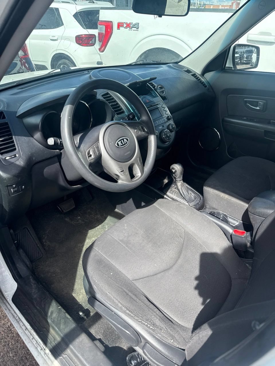 Used 2011 Kia Soul + FWD image 6