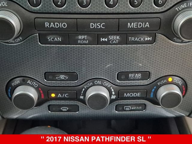 Used 2017 Nissan Pathfinder SL w/ SL Premium Package AWD/4WD image 26