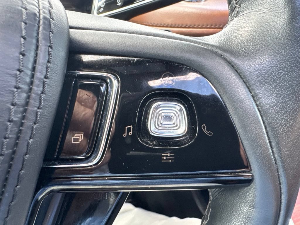 Used 2023 Lincoln Aviator Reserve AWD/4WD image 24