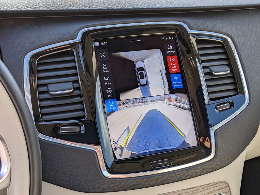 Certified 2024 Volvo XC90 B6 Plus w/ Protection Package image 17