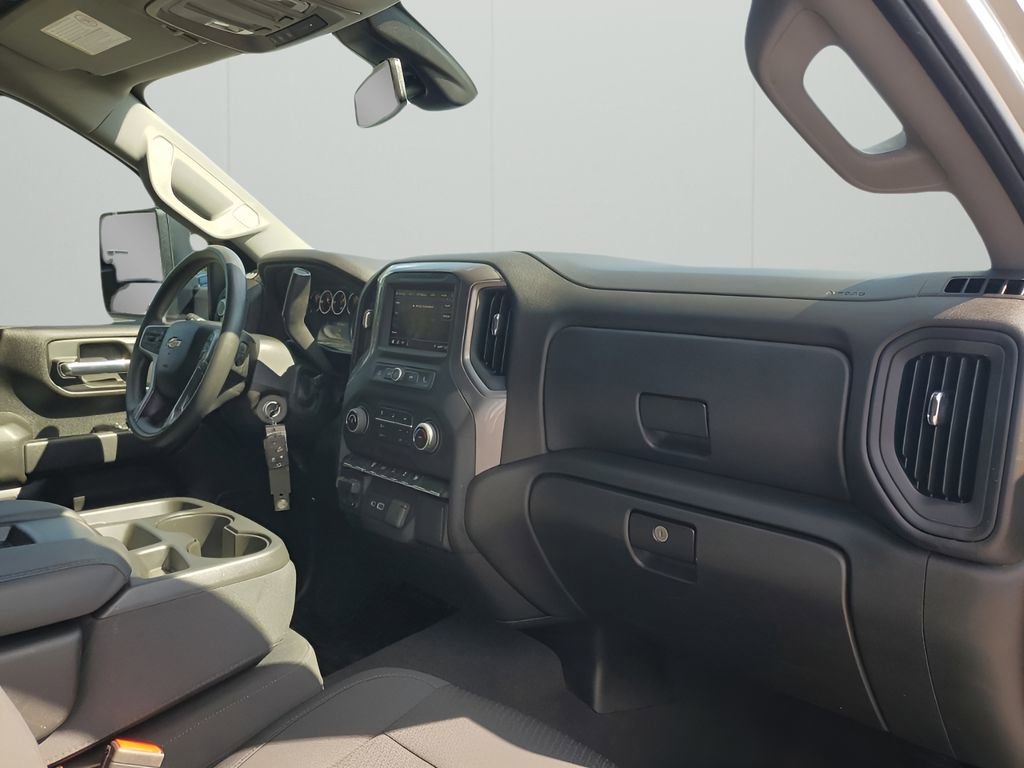 Used 2023 Chevrolet Silverado 2500 Custom w/ Custom Value Package image 14