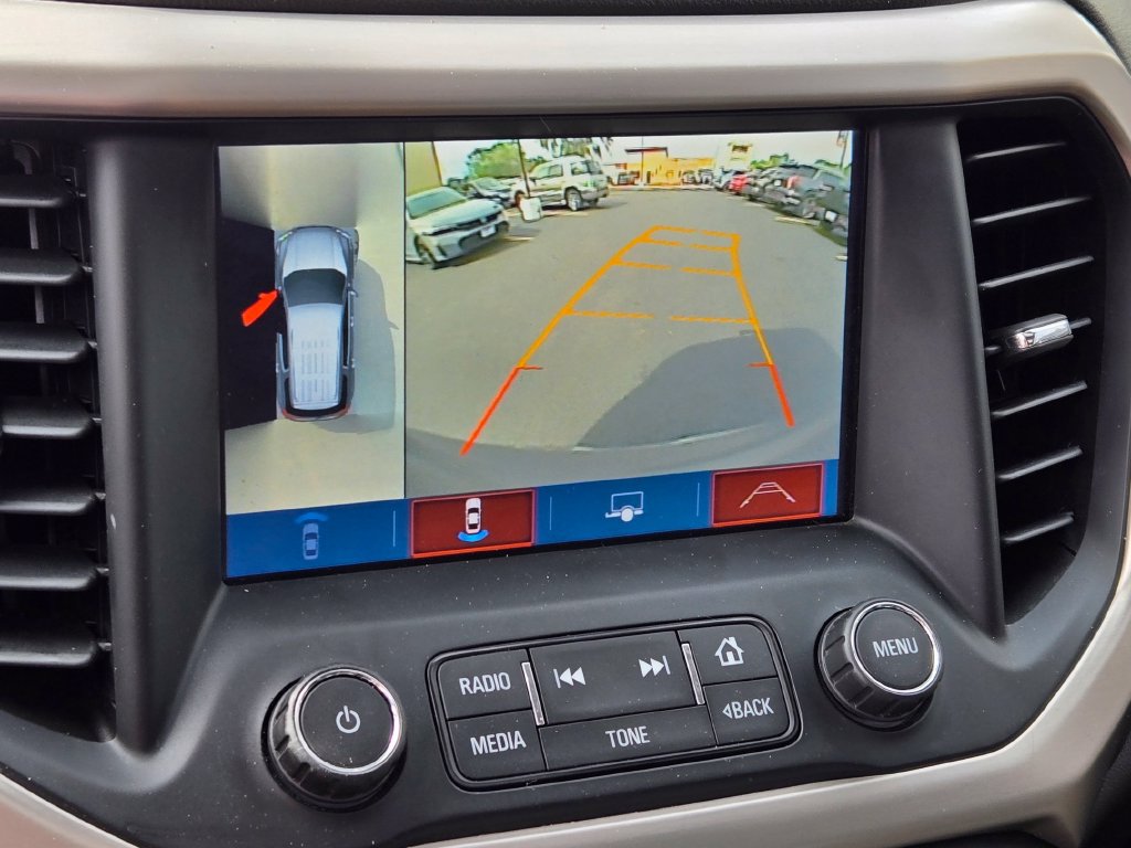 Used 2019 GMC Acadia Denali w/ Technology Package AWD/4WD image 39