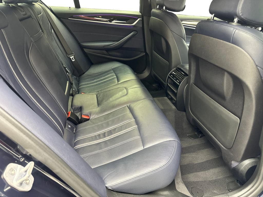 Used 2019 BMW 540i w/ Premium Package RWD image 39
