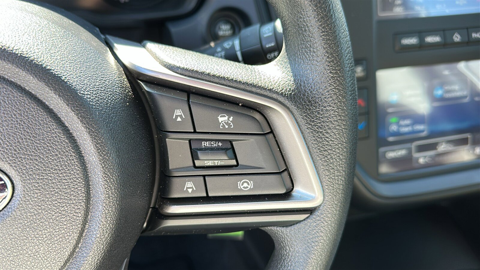 Certified 2025 Subaru Impreza 2.0i image 12