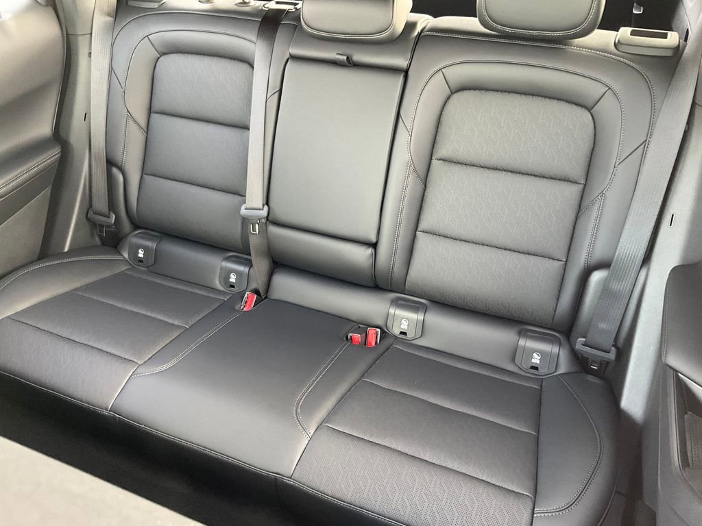 Used 2026 Chevrolet Equinox LT w/ Convenience Package II image 23