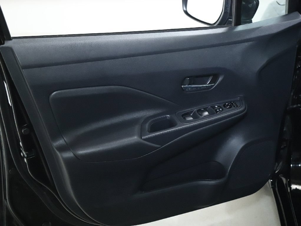 Used 2025 Nissan Versa SV w/ Trunk Package FWD image 15