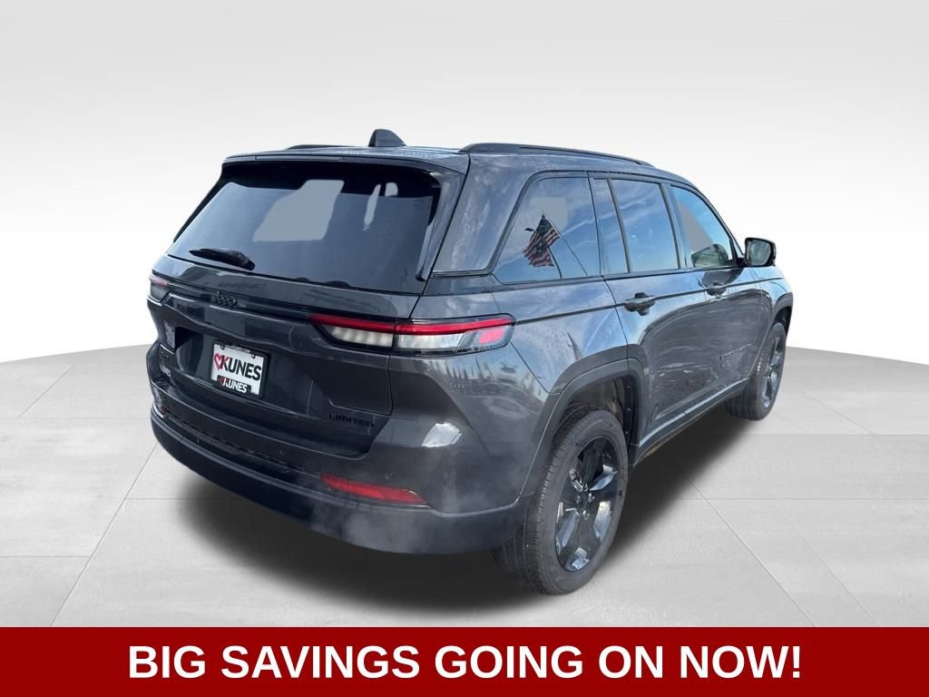 New 2025 Jeep Grand Cherokee Limited w/ Black Appearance Package image 11