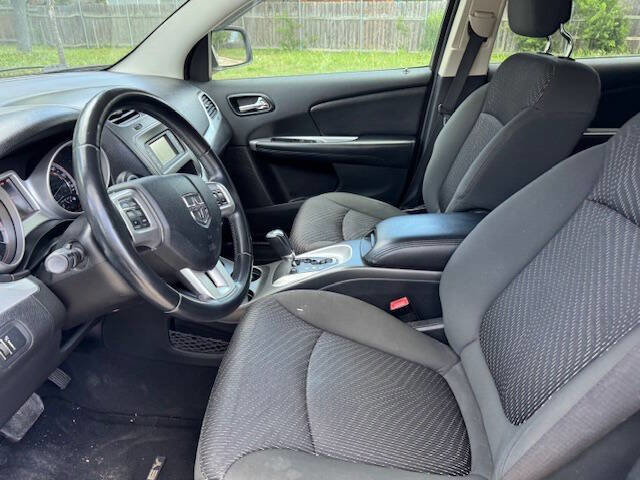 Used 2012 Dodge Journey SXT w/ Popular Equipment Group image 30