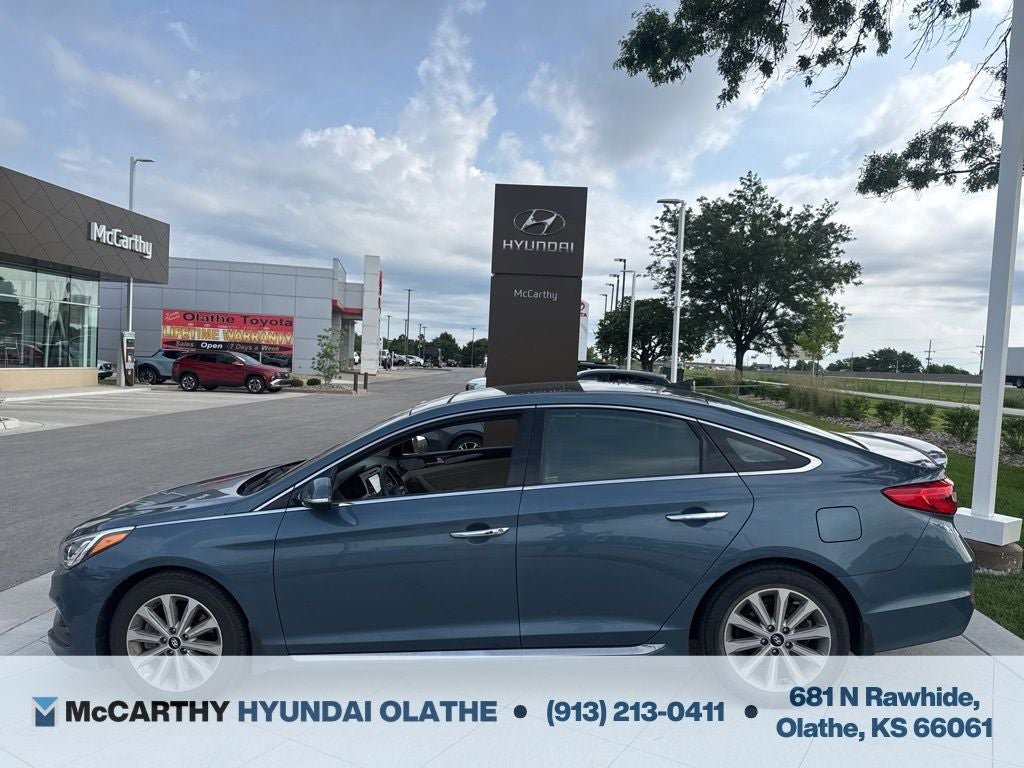 Used 2016 Hyundai Sonata Limited w/ Option Group 05 FWD image 12