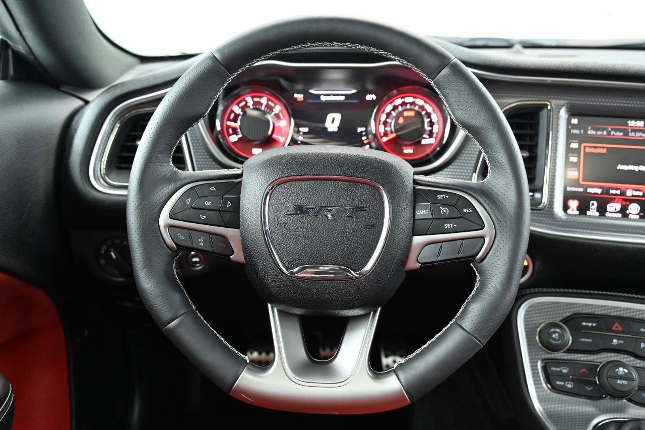 Used 2016 Dodge Challenger SRT Hellcat RWD image 28