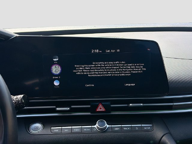 Used 2023 Hyundai Elantra Limited FWD image 16