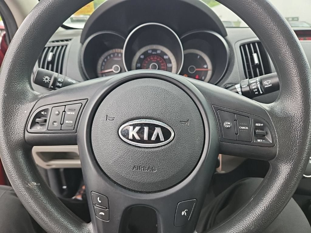 Used 2012 Kia Forte EX FWD image 13
