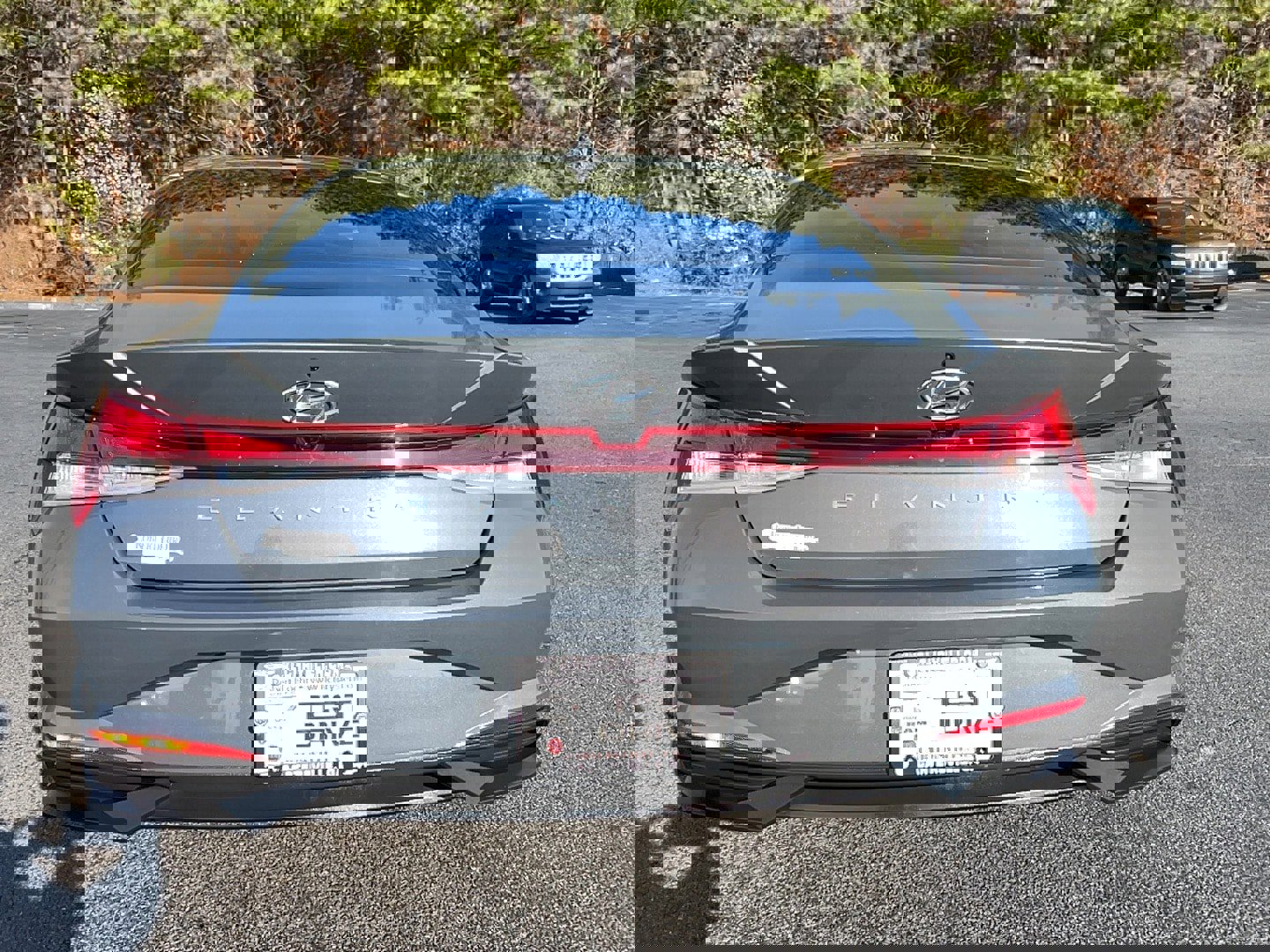 Used 2023 Hyundai Elantra SEL w/ Convenience Package image 6