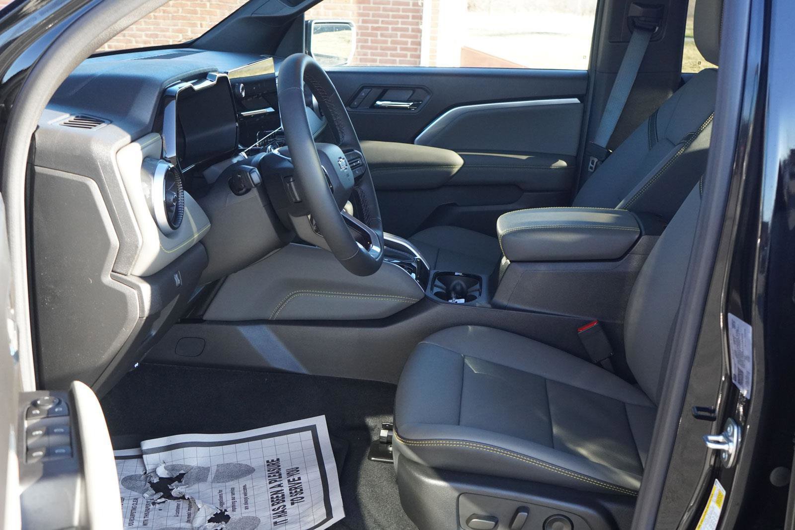 New 2026 Chevrolet Colorado ZR2 w/ Technology Package image 24