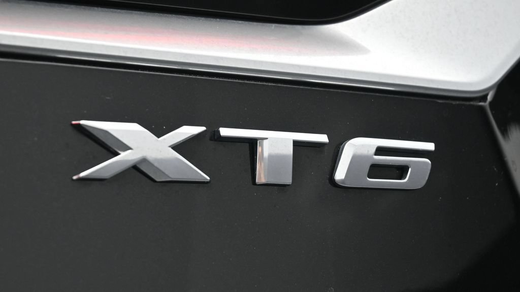 Certified 2023 Cadillac XT6 Premium Luxury FWD image 22