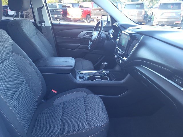 Used 2018 Chevrolet Traverse LT w/ LPO, 'HIT The Road' Package AWD/4WD image 14