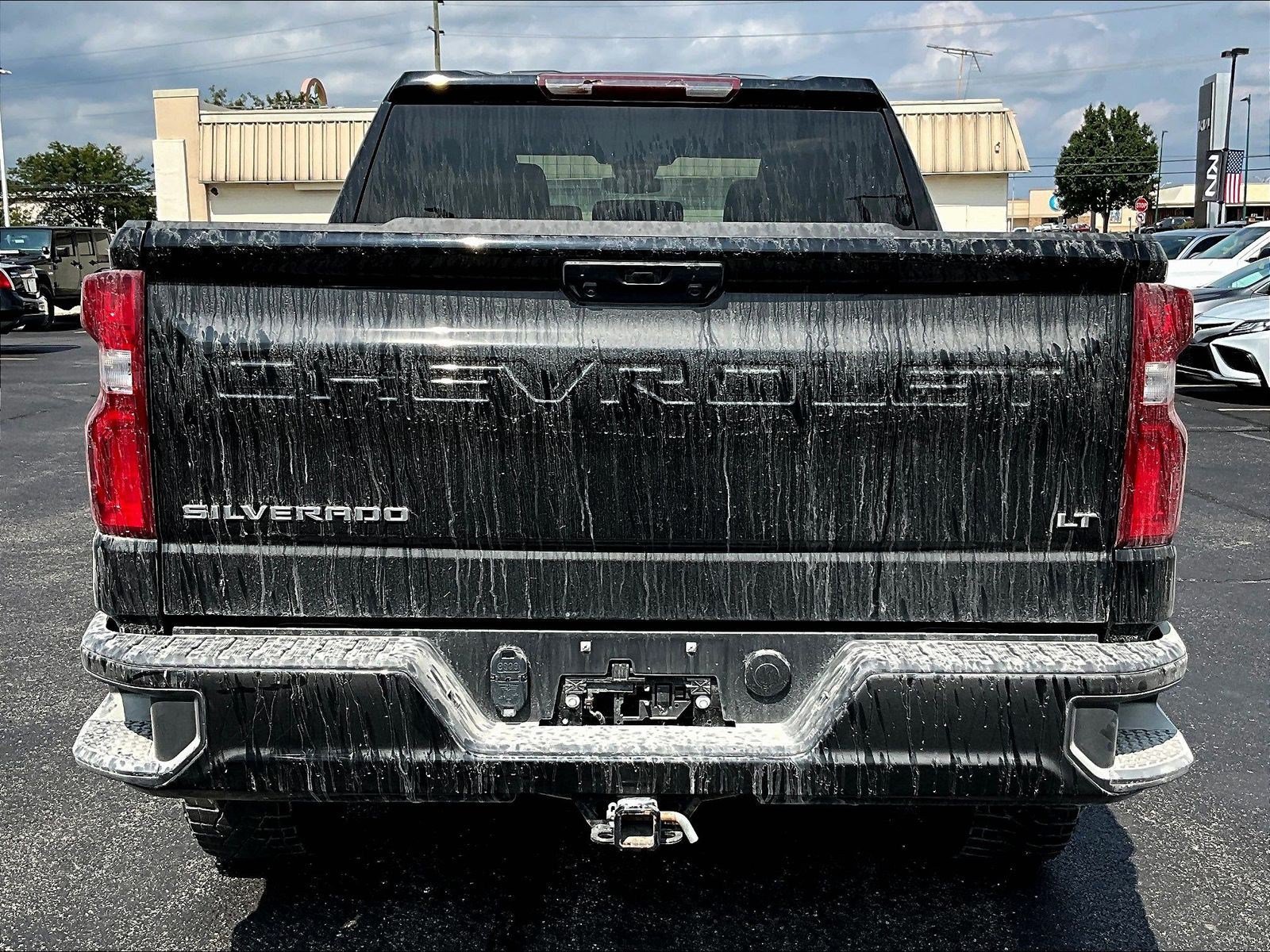 Used 2023 Chevrolet Silverado 1500 LT Trail Boss AWD/4WD image 5