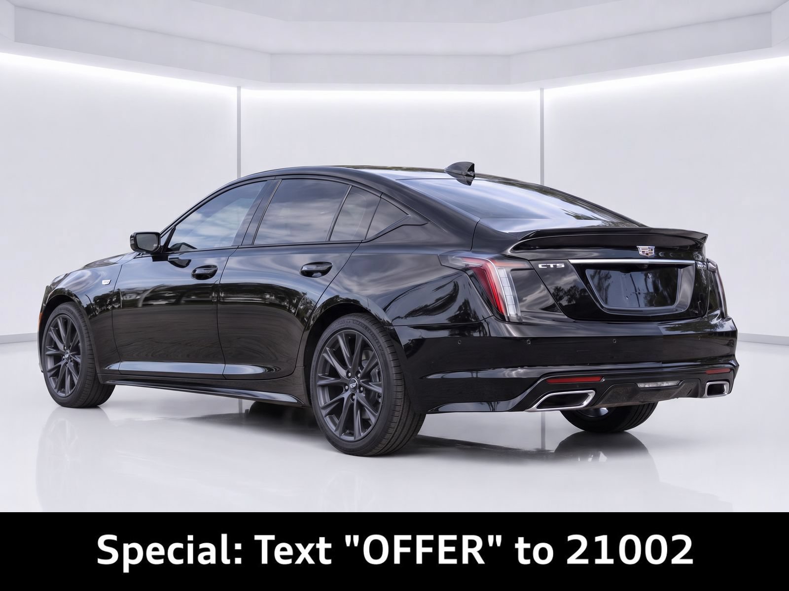 Used 2025 Cadillac CT5 Sport RWD image 3