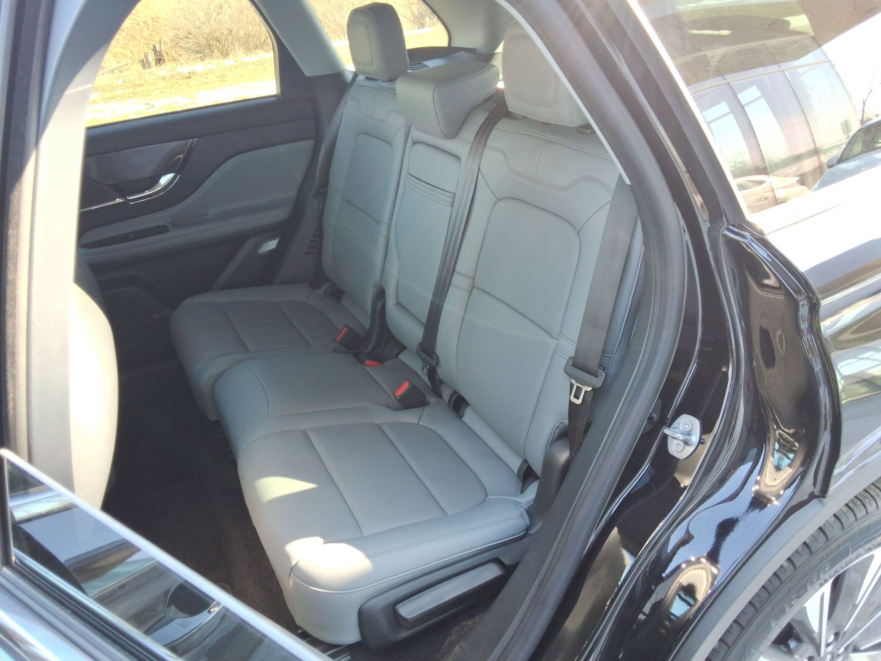 Used 2022 Lincoln Corsair Reserve image 28