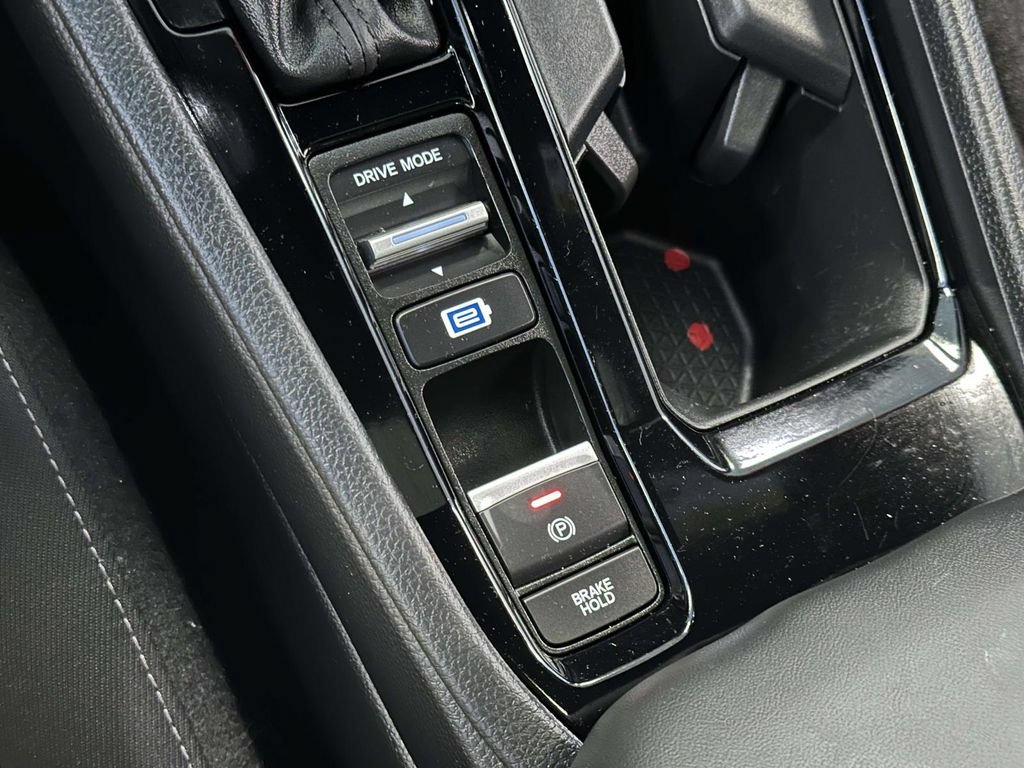 Used 2025 Honda Accord Sport image 35