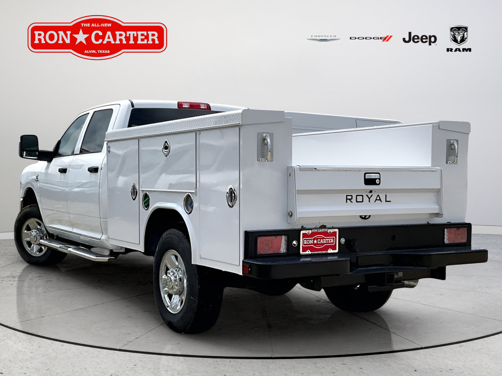 New 2024 RAM 3500 Tradesman w/ Chrome Appearance Group AWD/4WD image 4