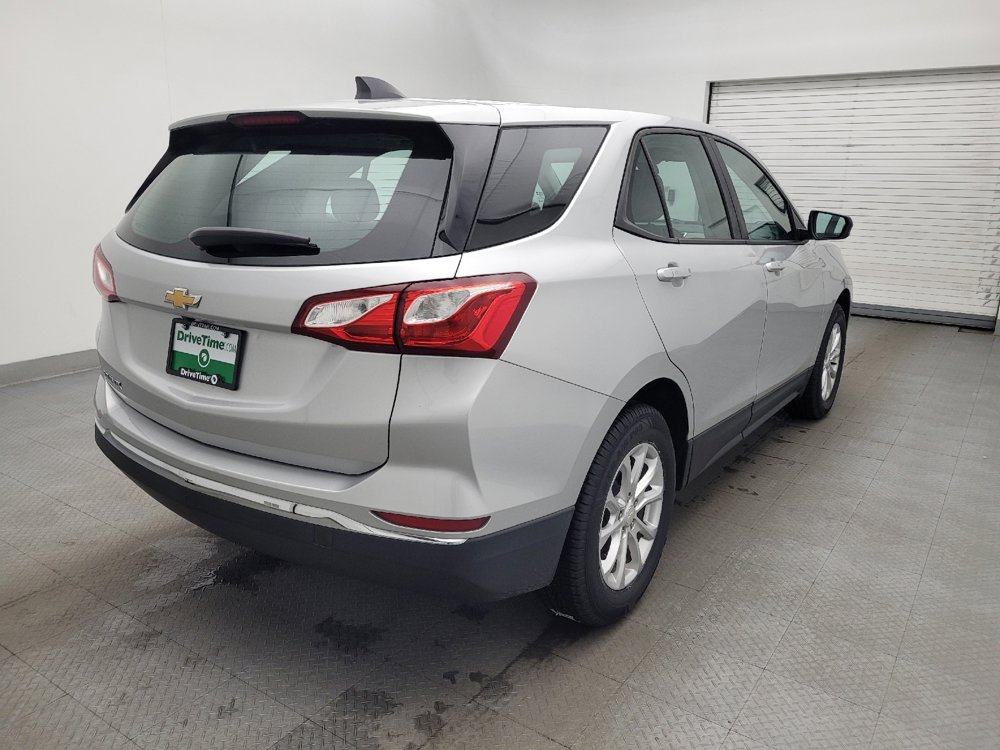 Used 2018 Chevrolet Equinox LS FWD image 9