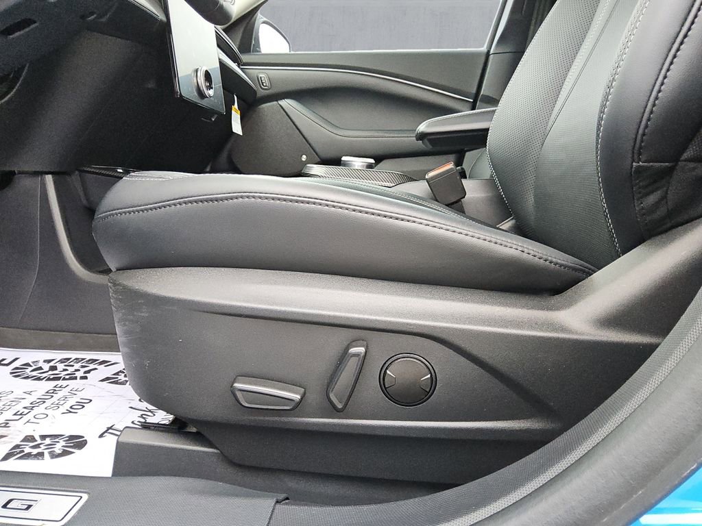 Used 2023 Ford Mustang Mach-E Premium image 16