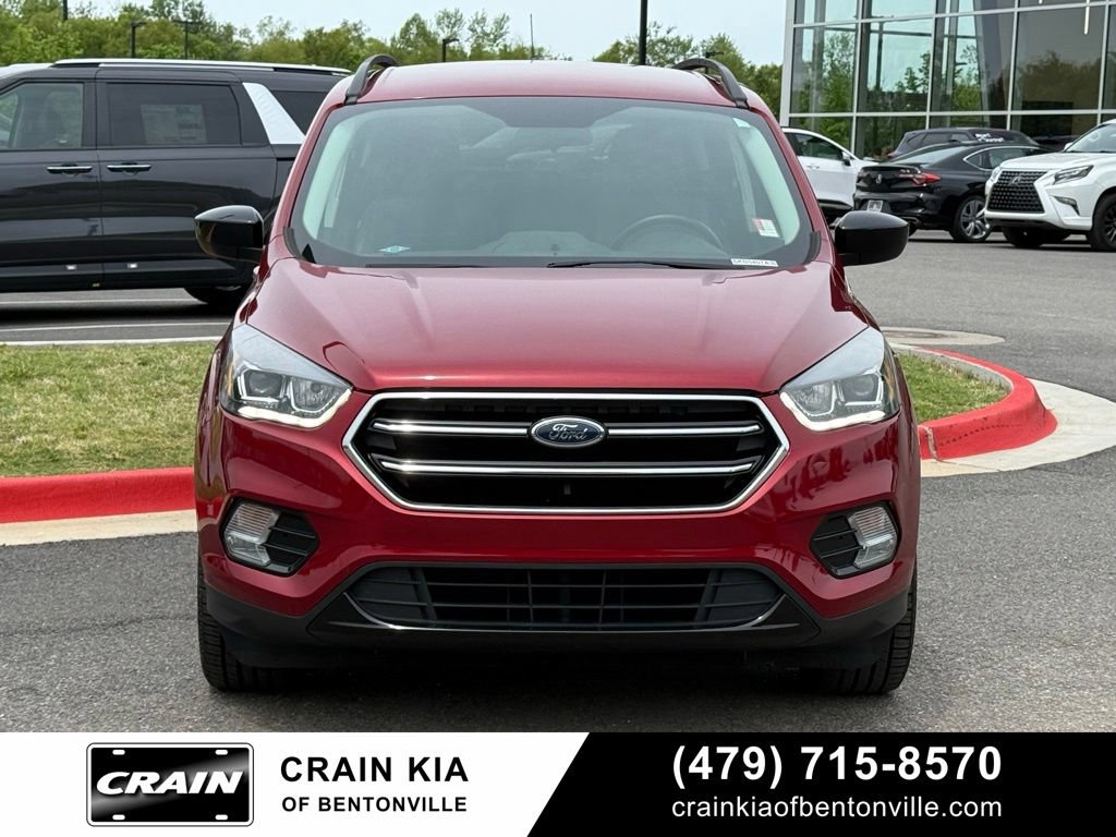Used 2019 Ford Escape SE FWD image 2