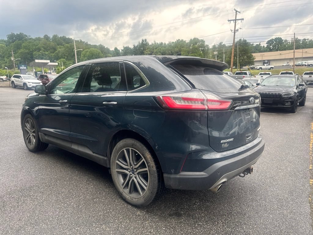 Used 2019 Ford Edge Titanium w/ Equipment Group 301A AWD/4WD image 4