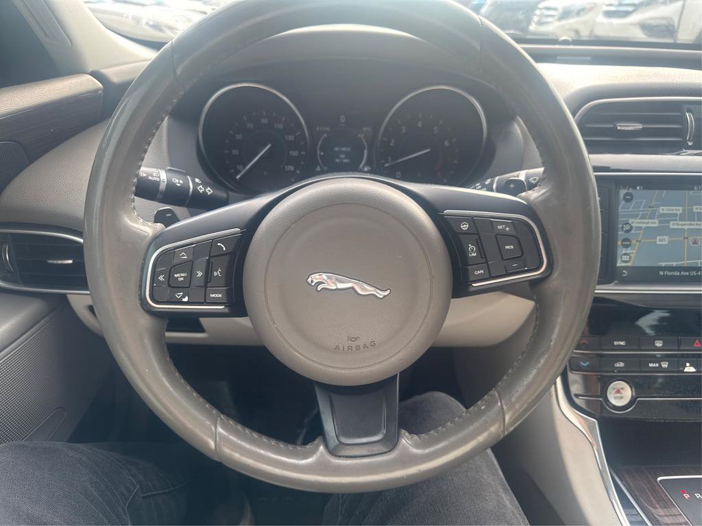 Used 2017 Jaguar XE Prestige RWD image 16