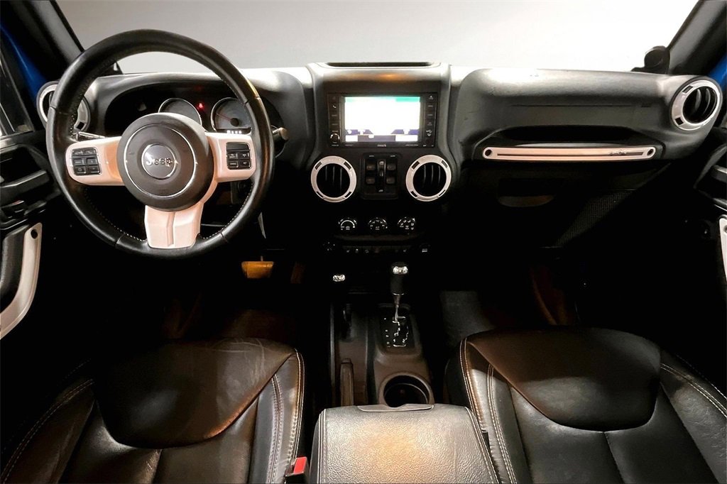 Used 2014 Jeep Wrangler Unlimited Sahara image 8