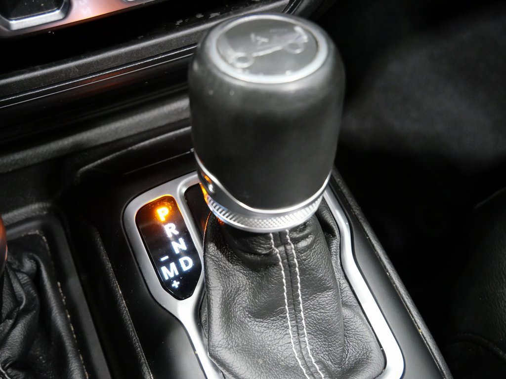 Used 2019 Jeep Wrangler Unlimited Sahara image 24