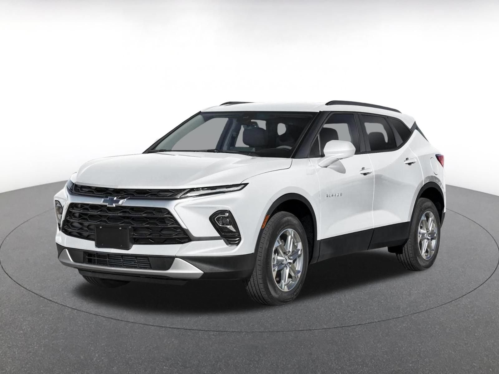 Used 2026 Chevrolet Blazer LT FWD image 3