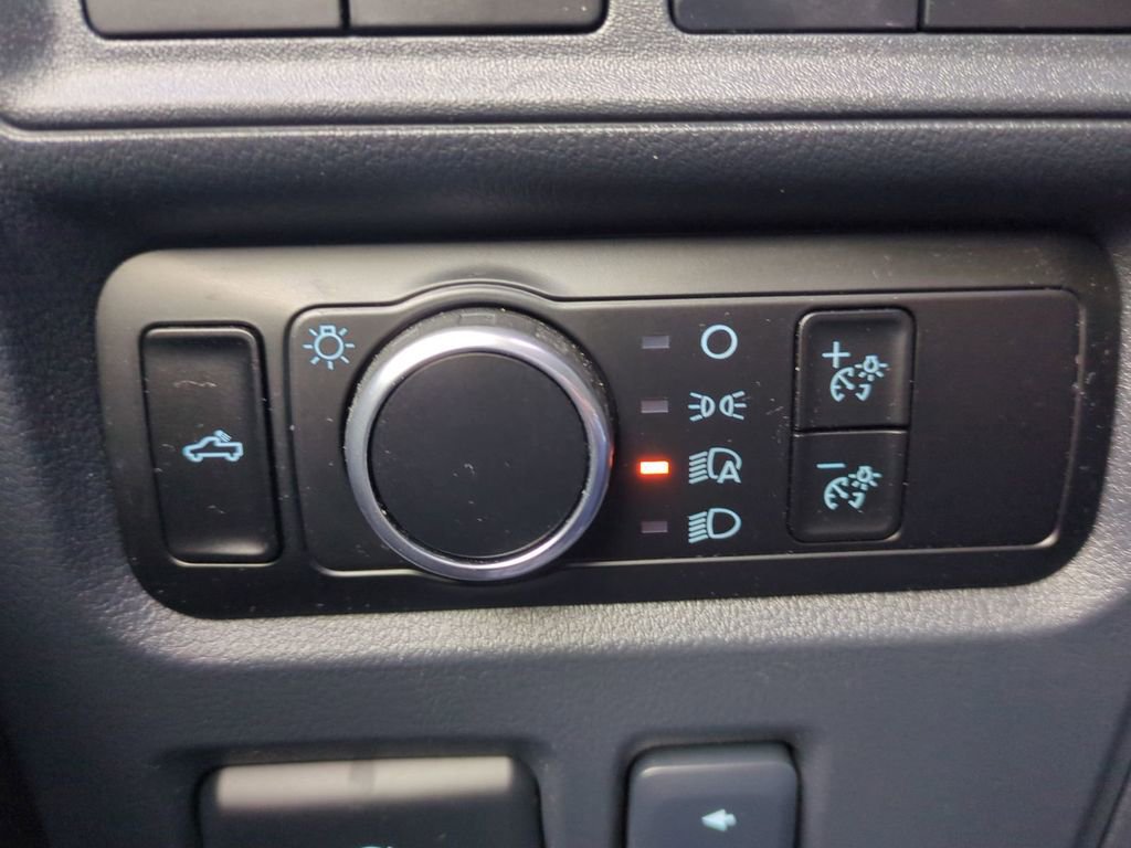 Used 2024 Ford F150 Lightning Lariat image 30