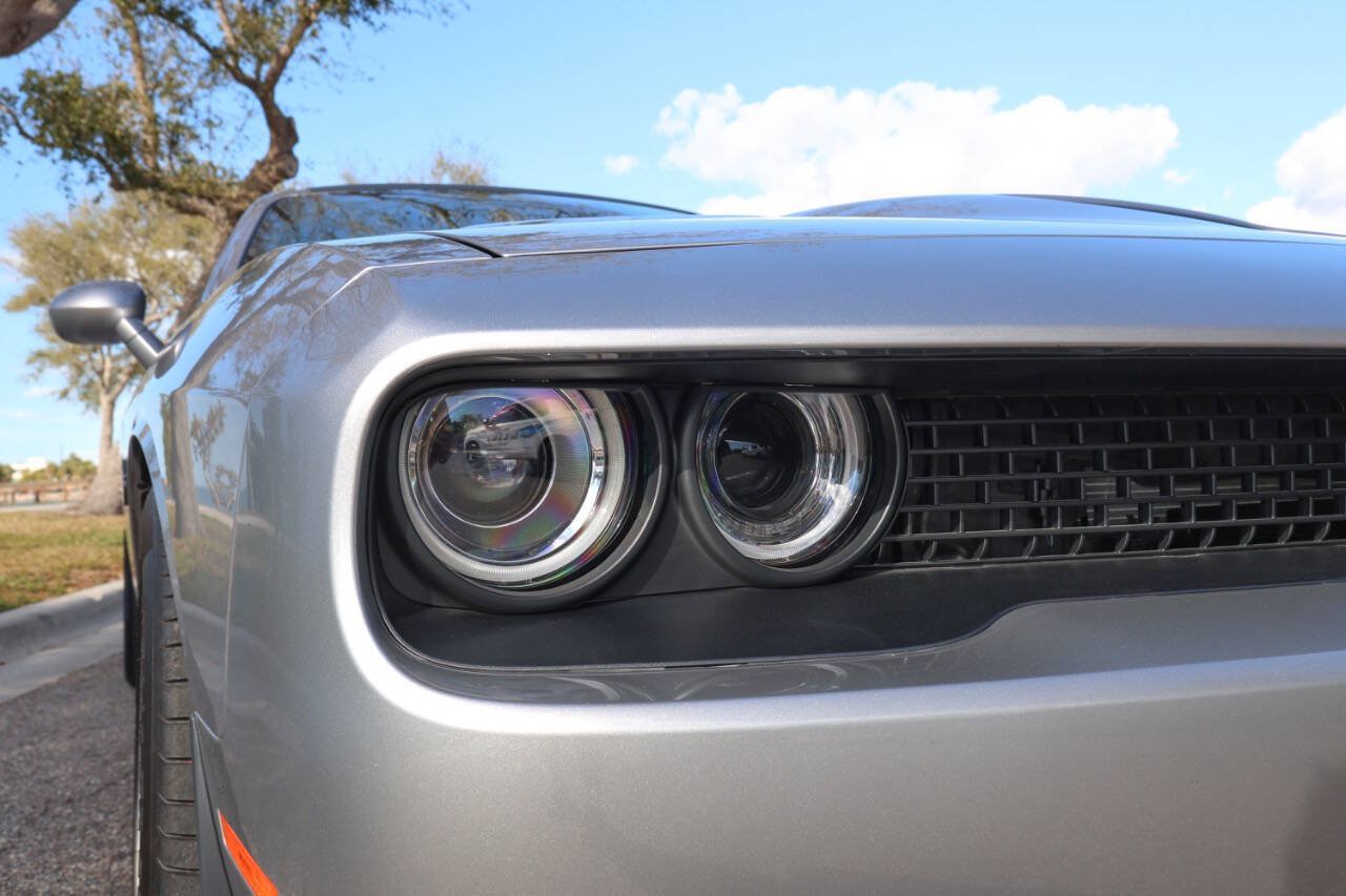 Used 2015 Dodge Challenger SRT Hellcat RWD image 44