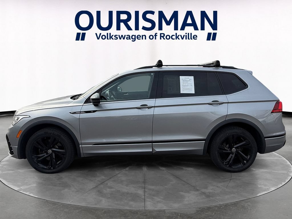 Used 2023 Volkswagen Tiguan SE R-Line FWD image 3