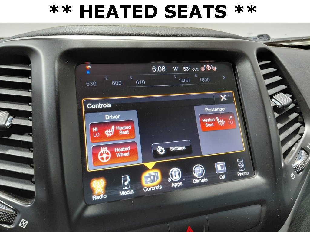 Used 2018 Jeep Cherokee Latitude Plus w/ Cold Weather Group image 5