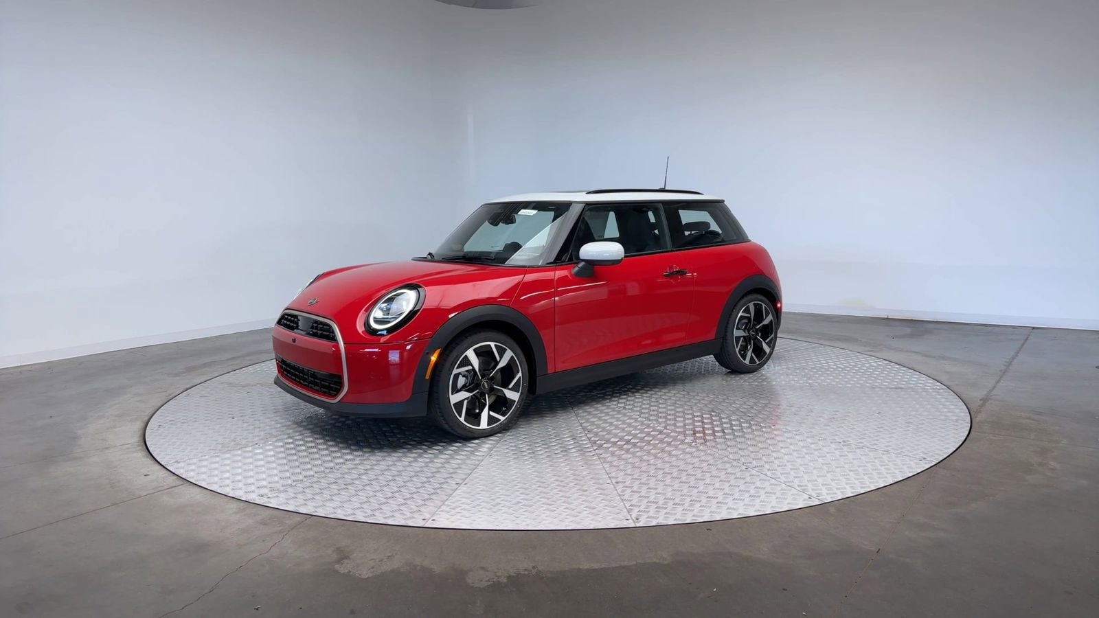 New 2026 MINI Cooper 2-Door Hardtop FWD image 6