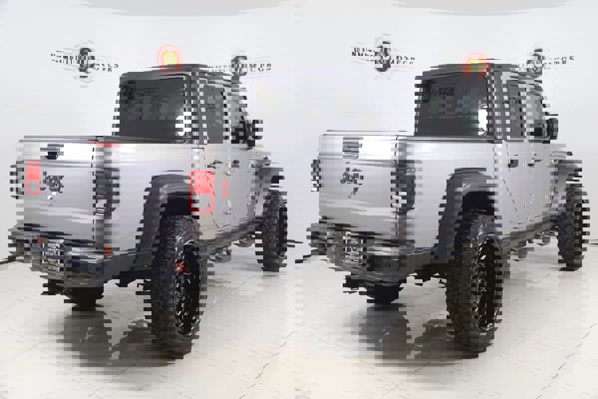 Used 2020 Jeep Gladiator Sport w/ Quick Order Package 24S image 3